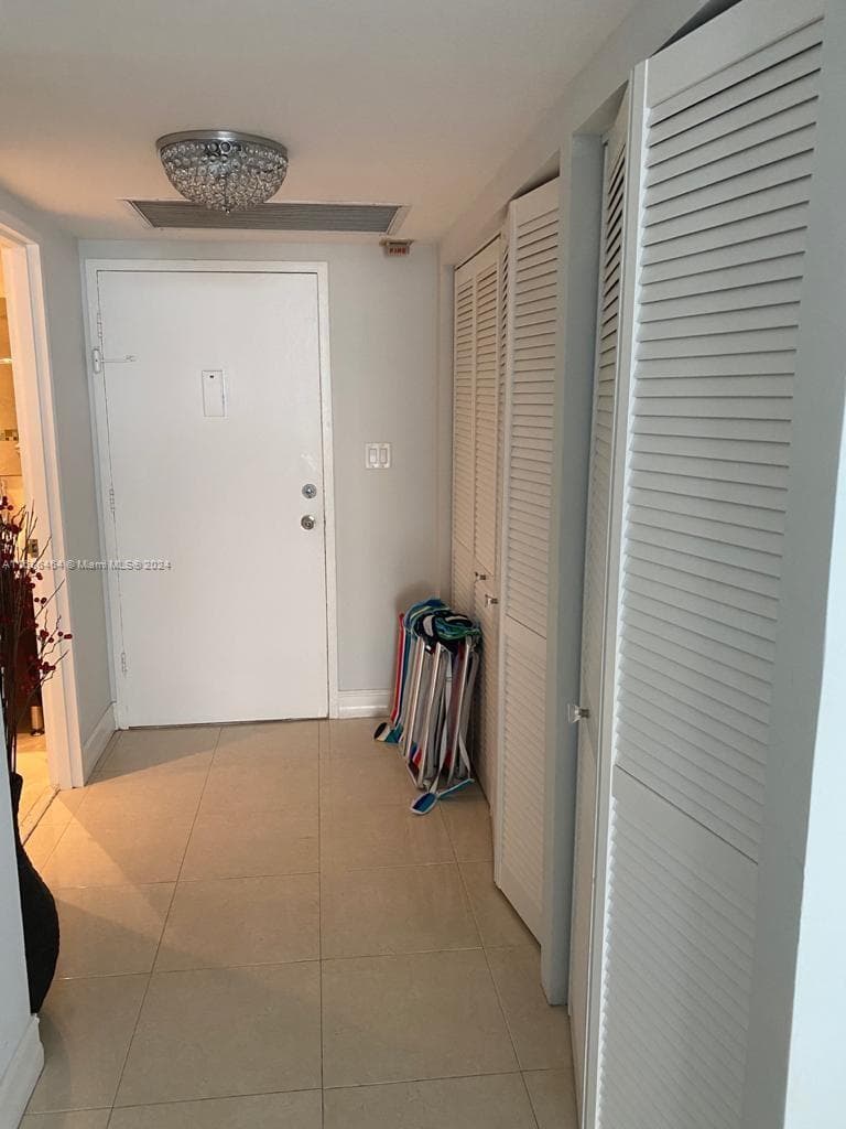 5401 Collins Ave 412 photo 11