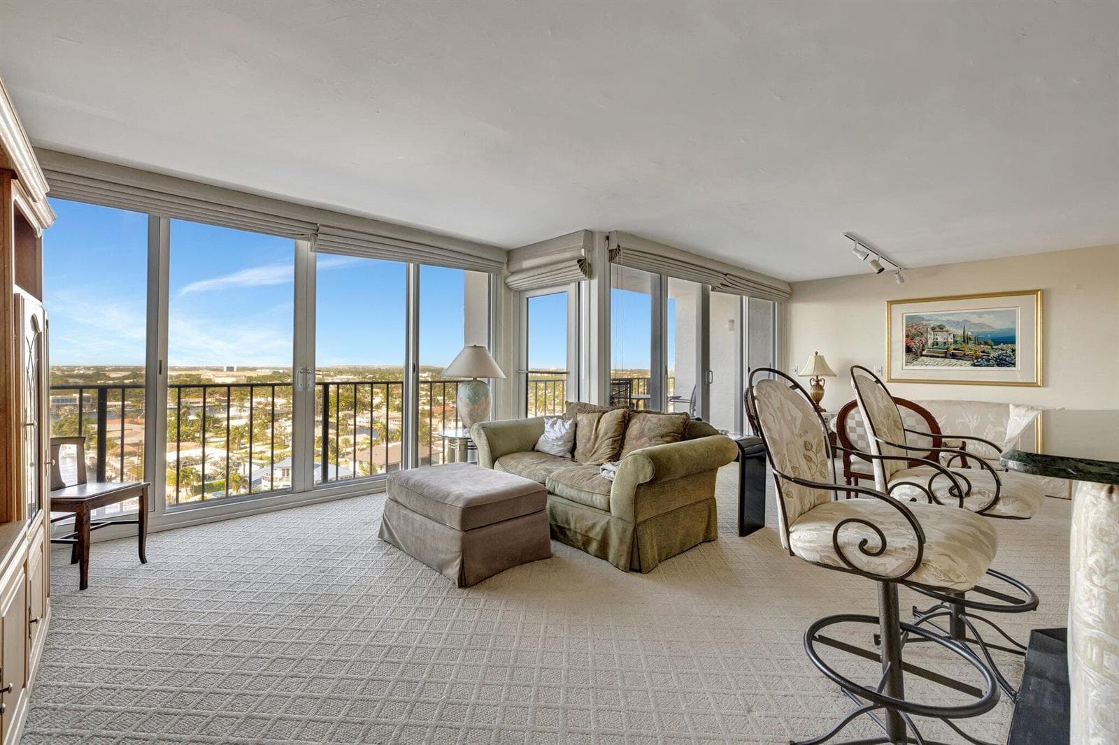 521 N Riverside Drive 1207 photo 18