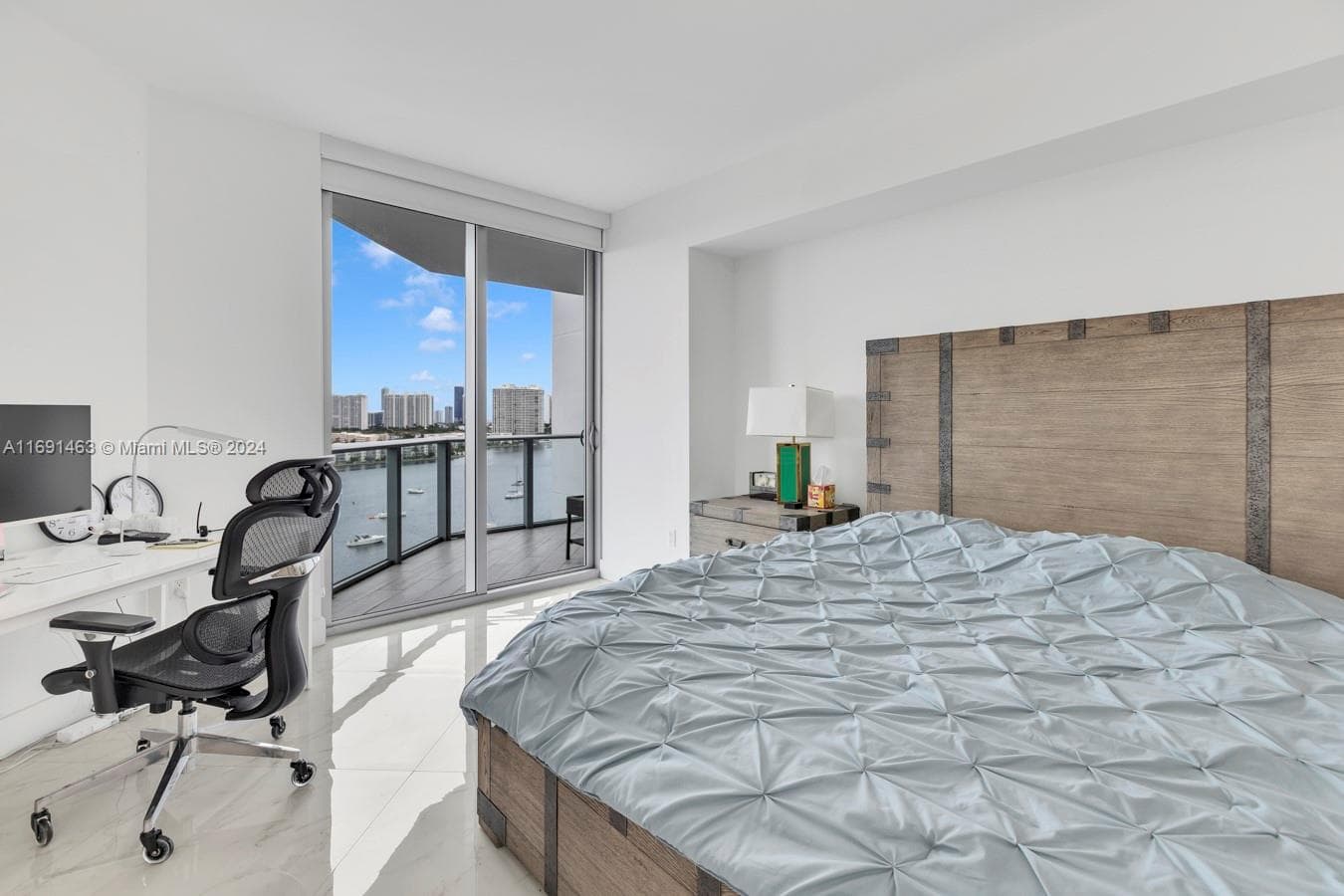 17301 Biscayne Blvd 1404 photo 17