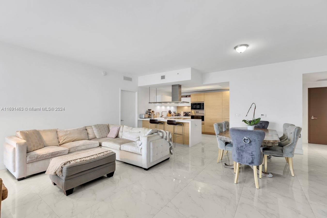 17301 Biscayne Blvd 1404 photo 4