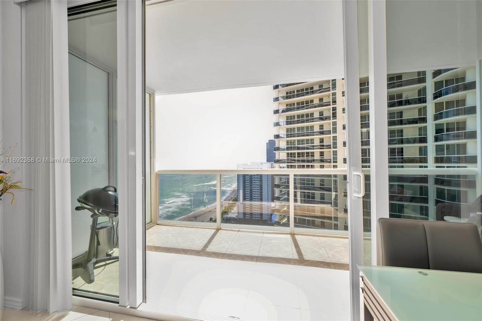 1830 S Ocean Dr 2505 photo 13