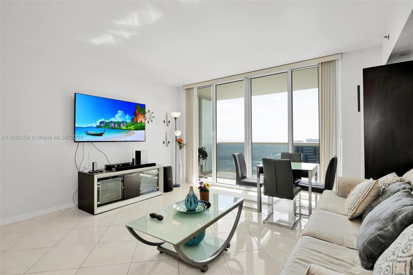 1830 S Ocean Dr 2505 photo 17
