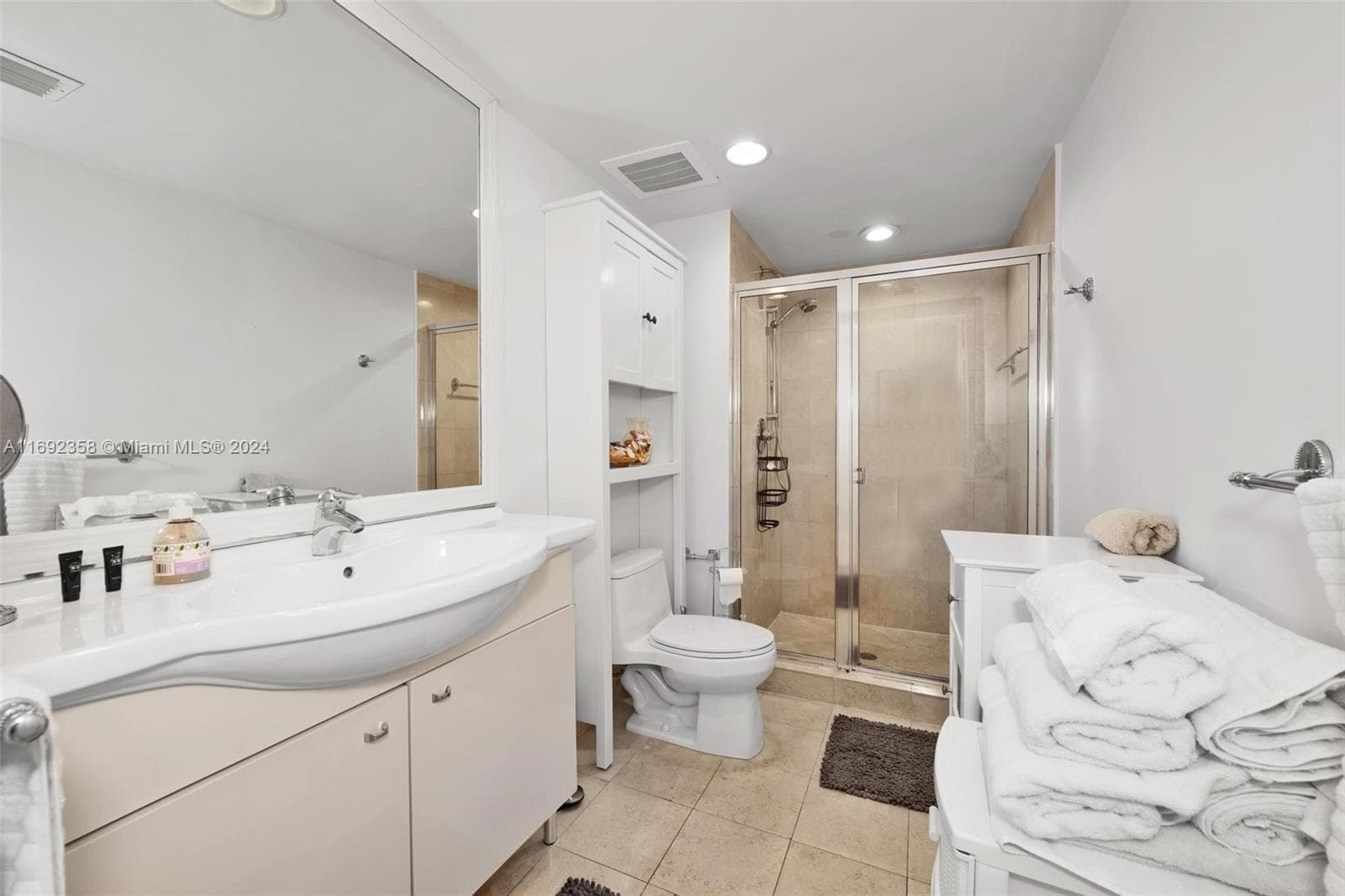 1830 S Ocean Dr 2505 photo 12