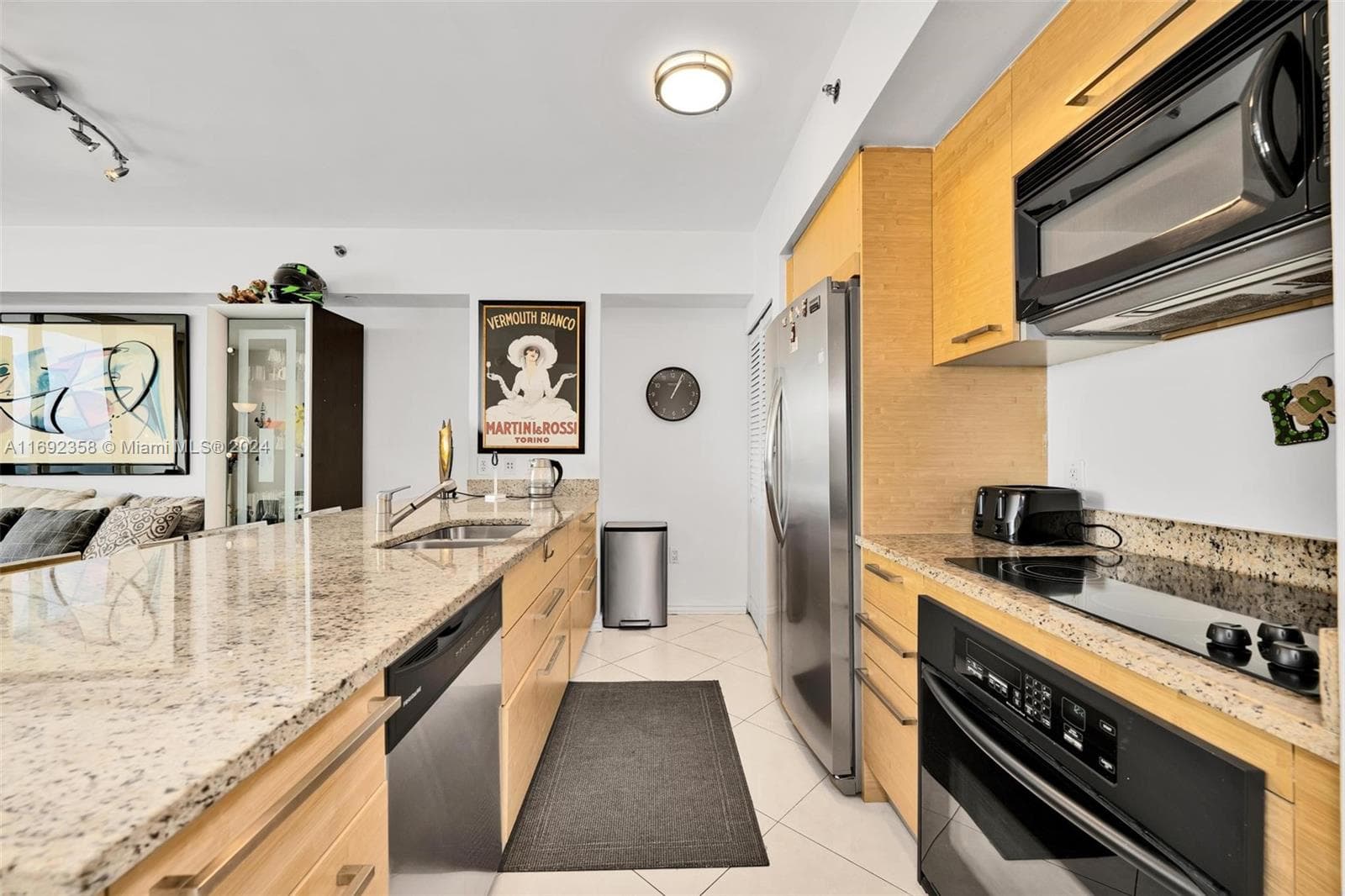 1830 S Ocean Dr 2505 photo 18