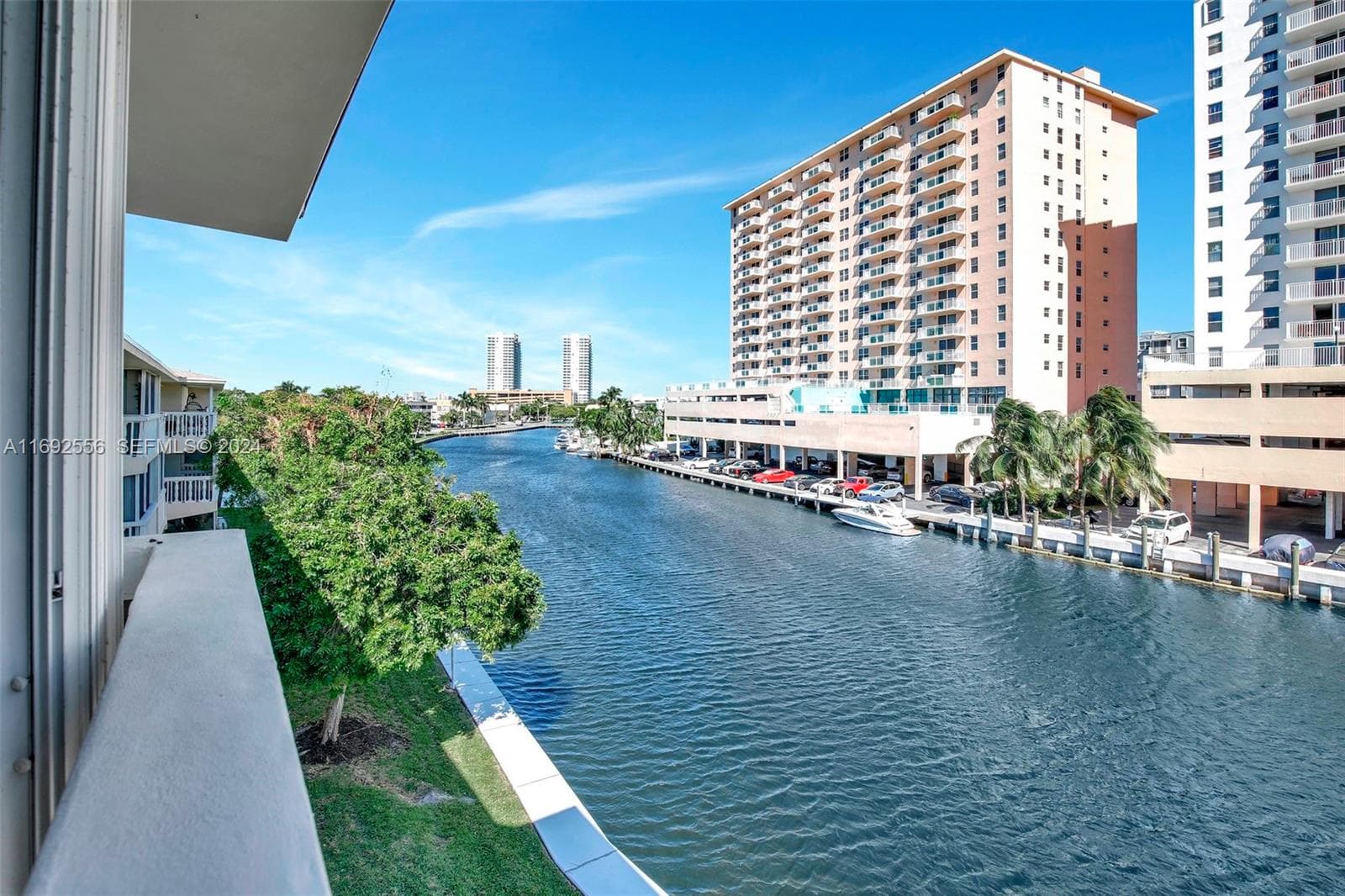 450 Paradise Isle Blvd 307 & 308 photo 2