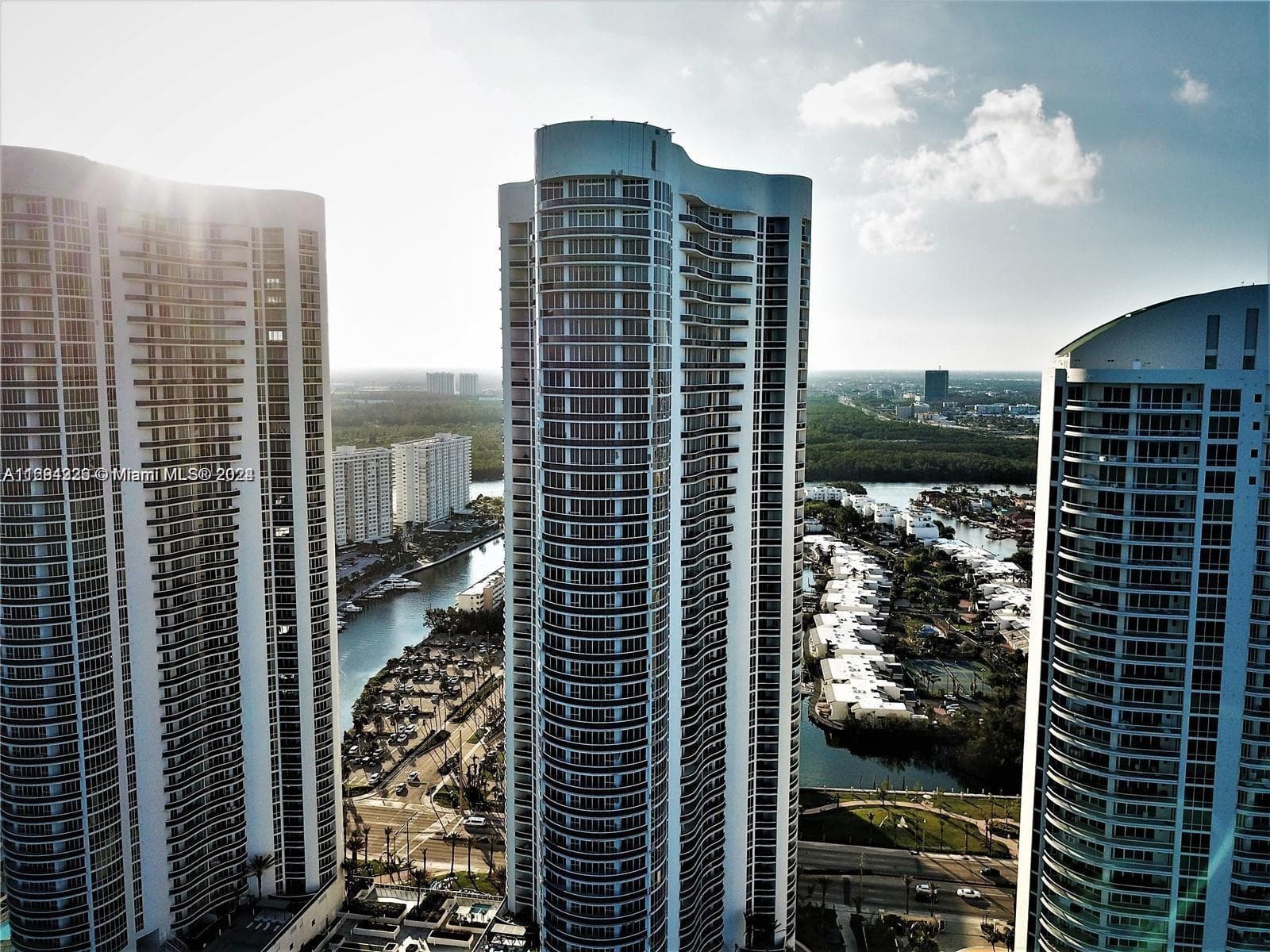16001 Collins Ave 3601 photo 3