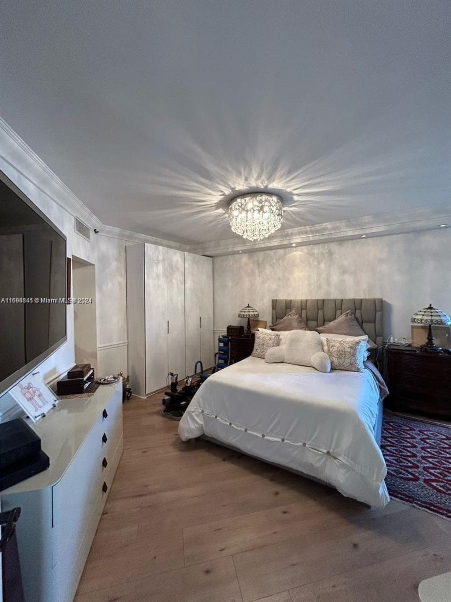 3000 Island Blvd 1201 photo 16