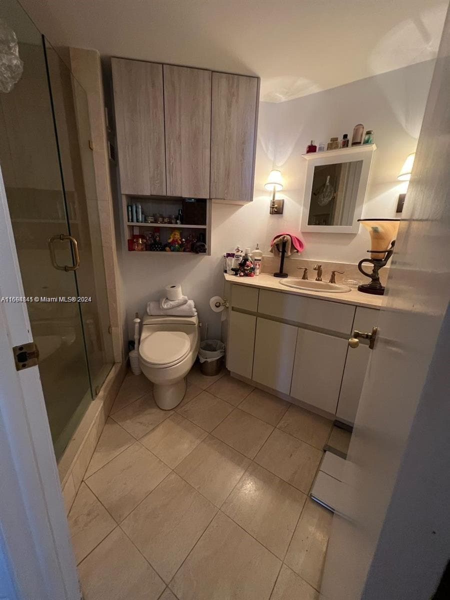3000 Island Blvd 1201 photo 21