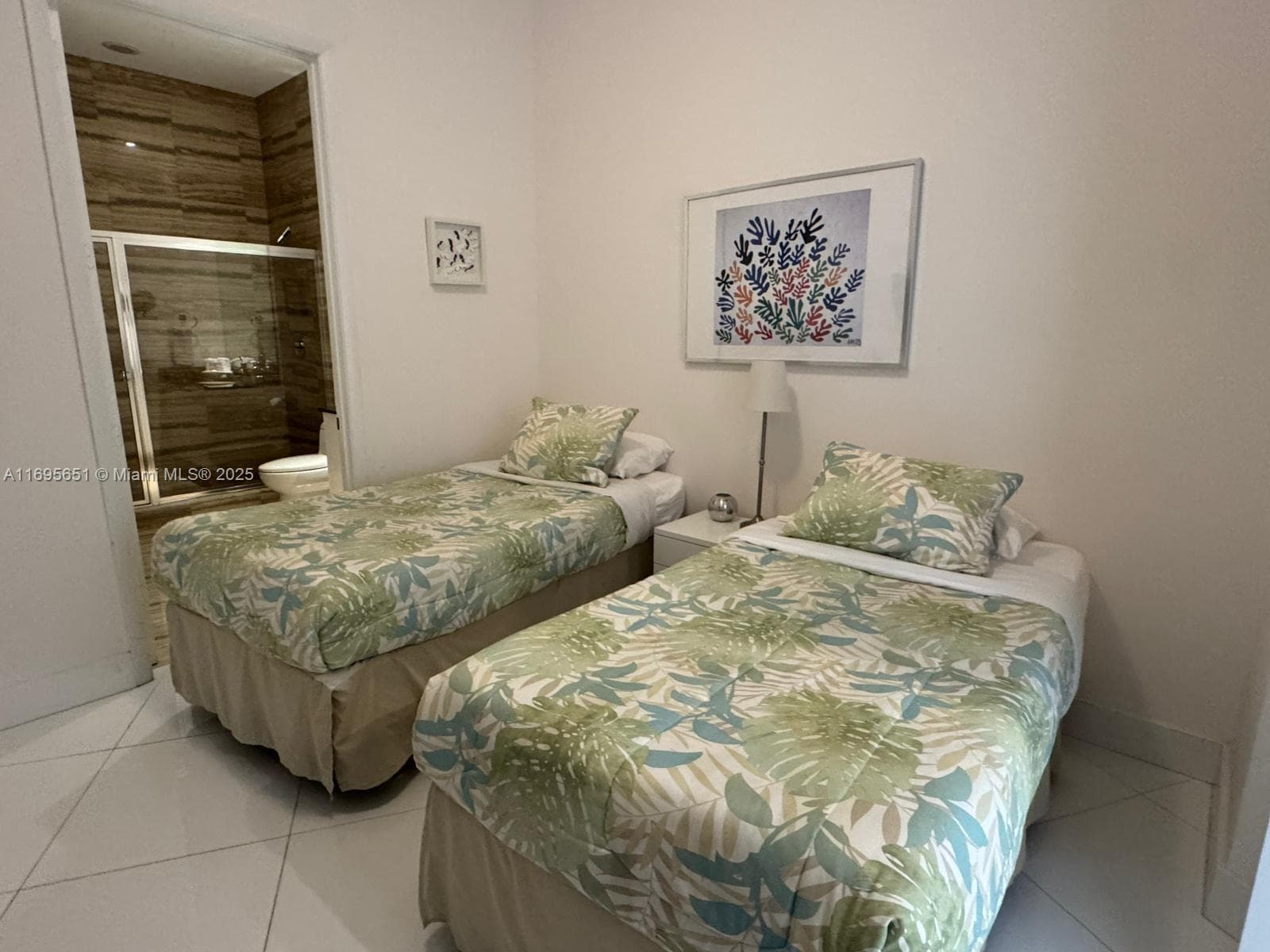 15811 Collins Ave 4203 photo 12