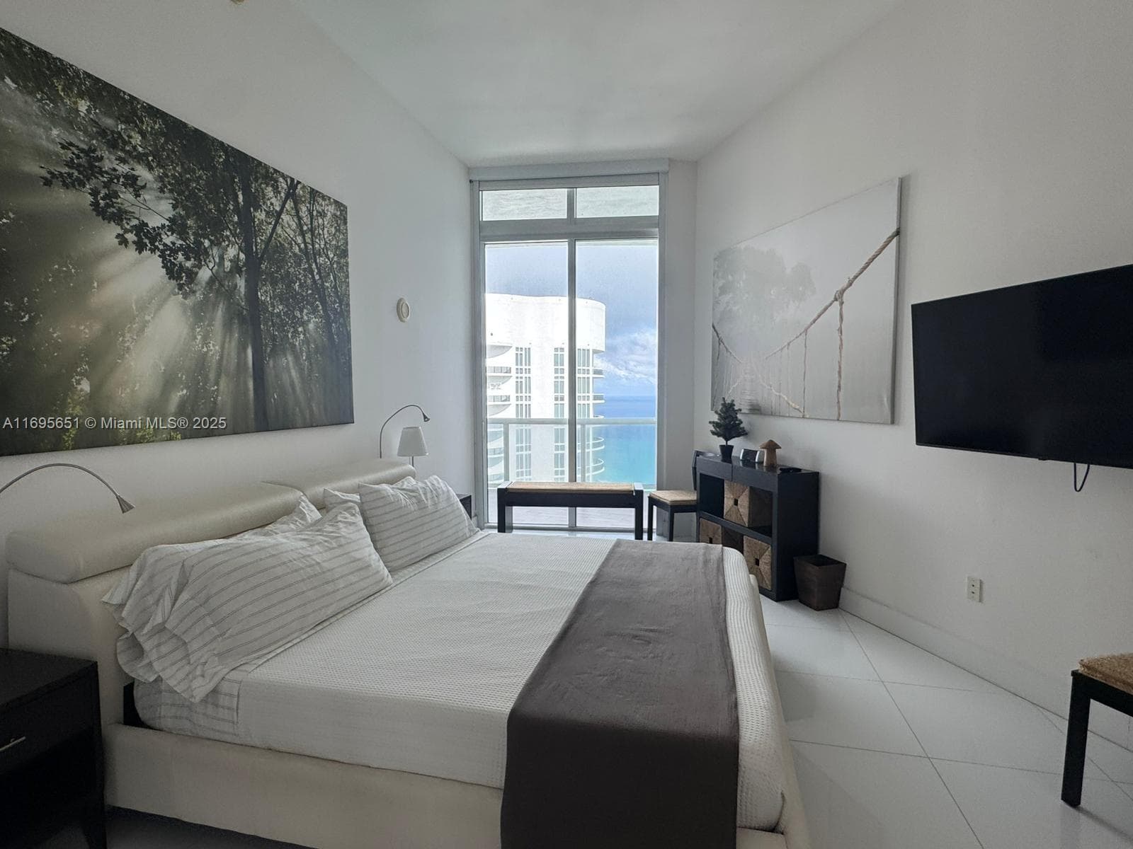 15811 Collins Ave 4203 photo 9