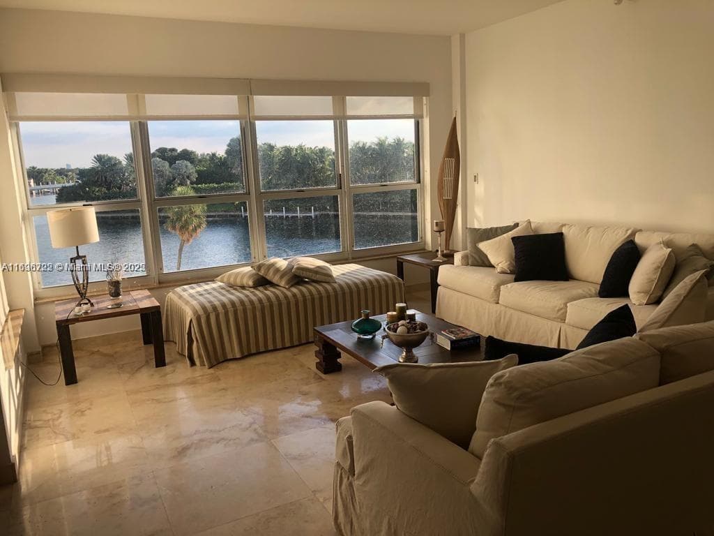9102 Bay Harbor 4B photo 5