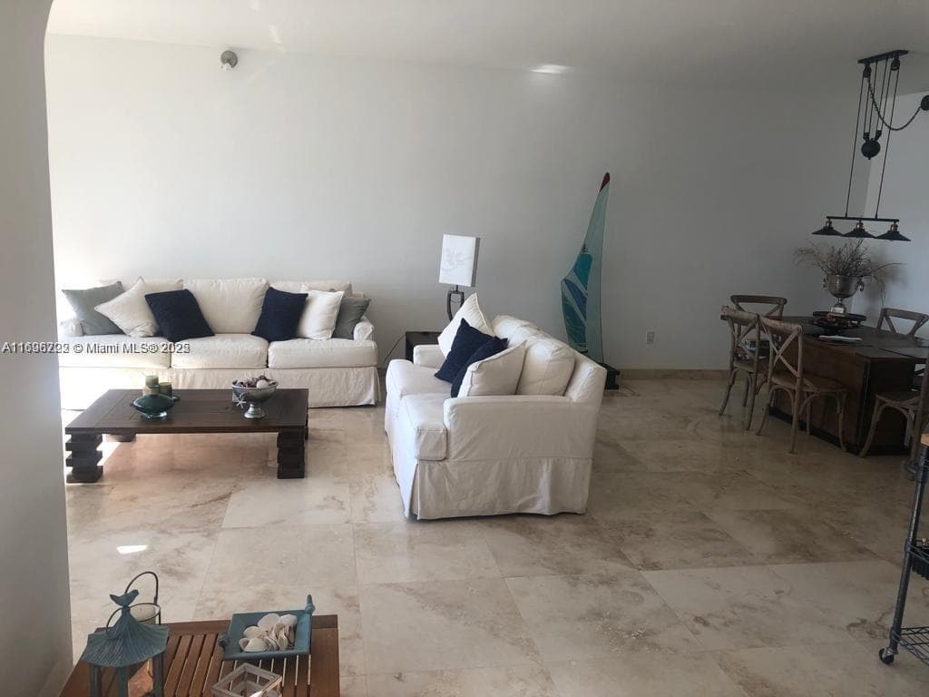 9102 Bay Harbor 4B photo 4