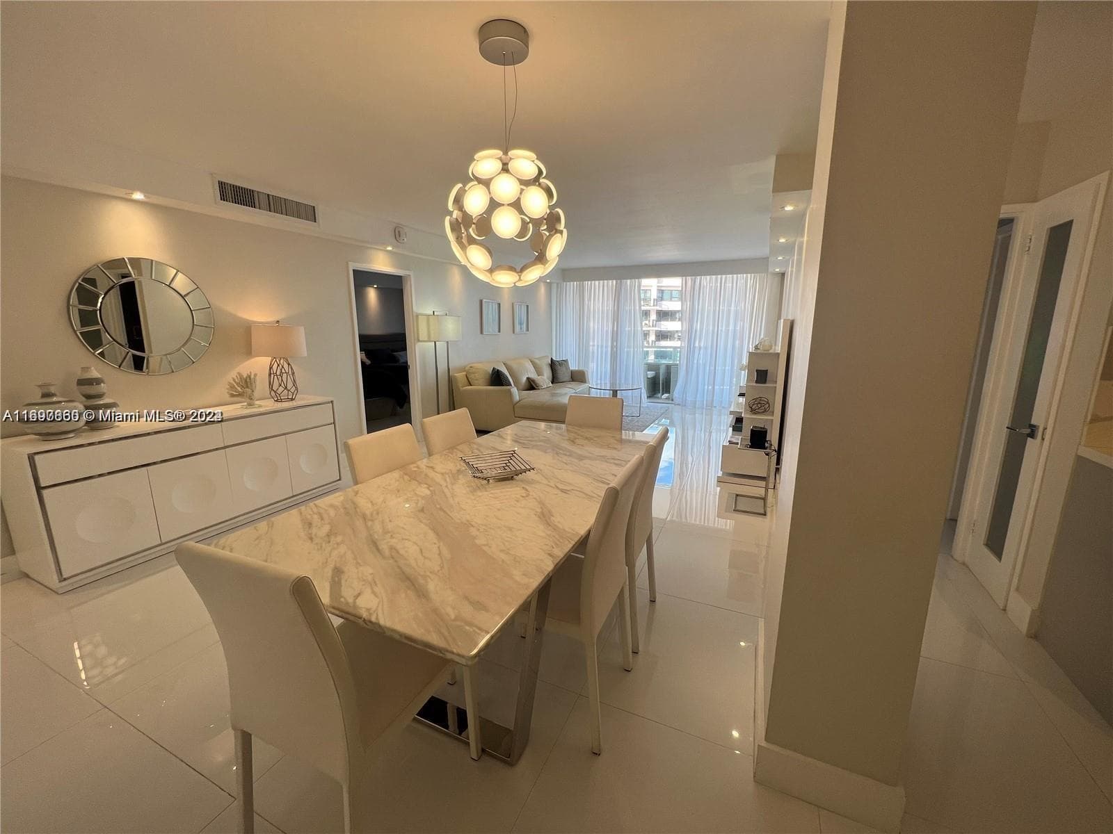 5161 COLLINS AVE 1403 photo 6