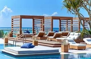 102 24th St 1421 photo 2