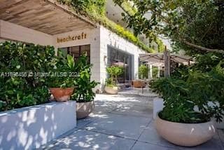 102 24th St 1421 photo 12