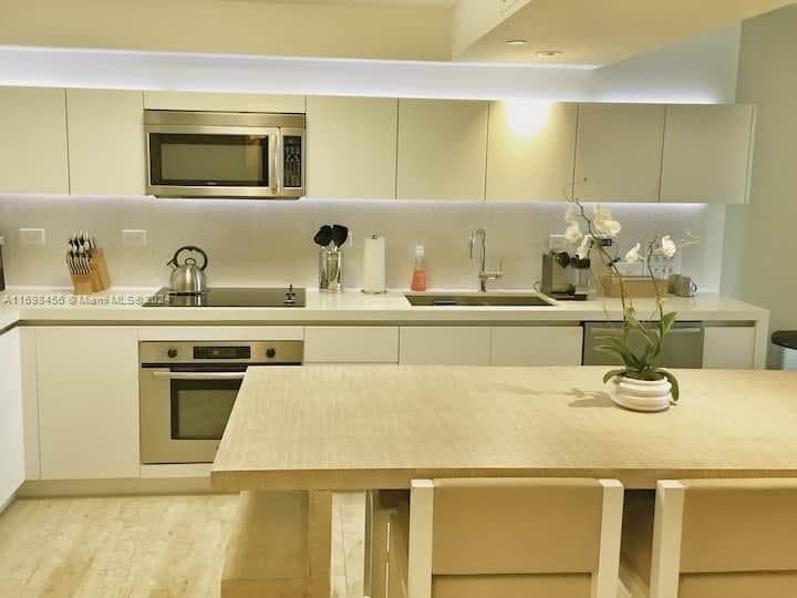 102 24th St 1421 photo 19