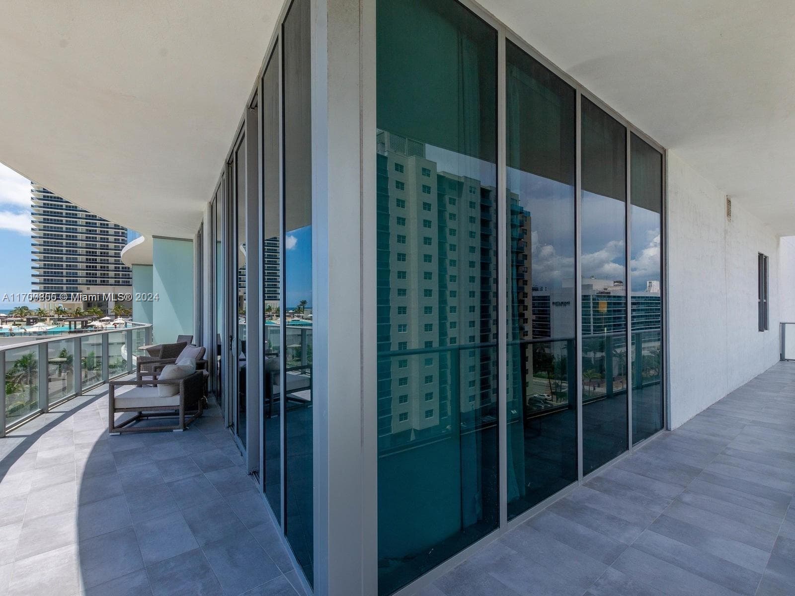 4111 S Ocean Dr 601 photo 16