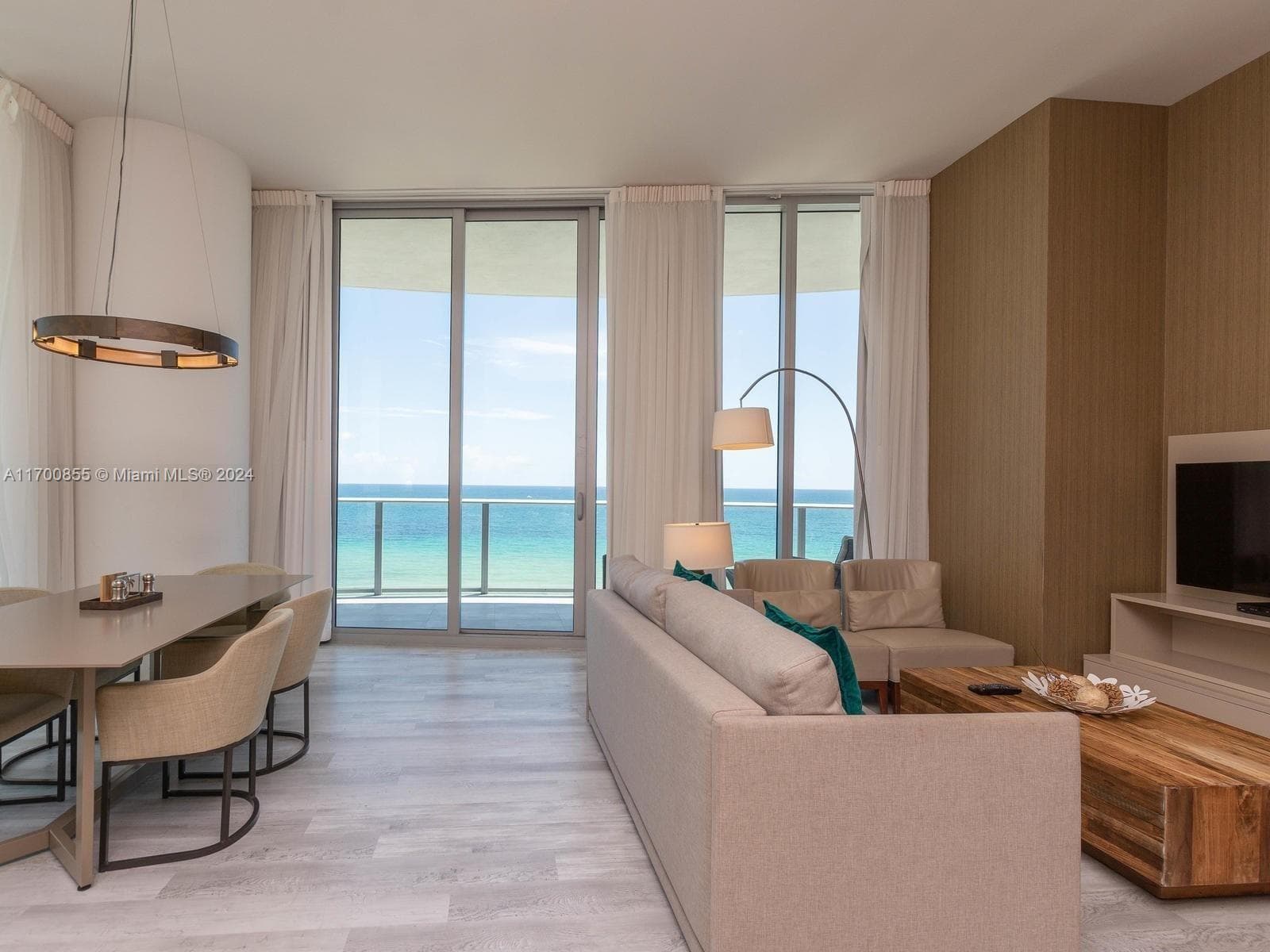 4111 S Ocean Dr 601 photo 3