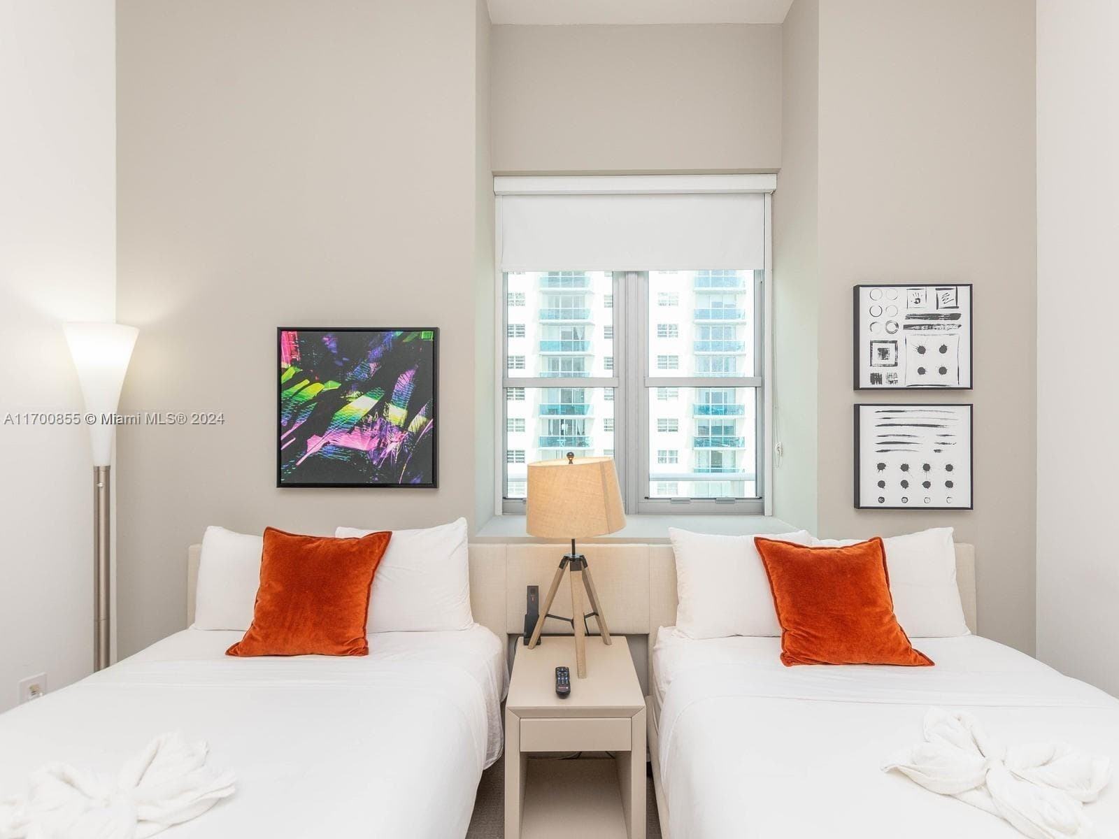 4111 S Ocean Dr 601 photo 24