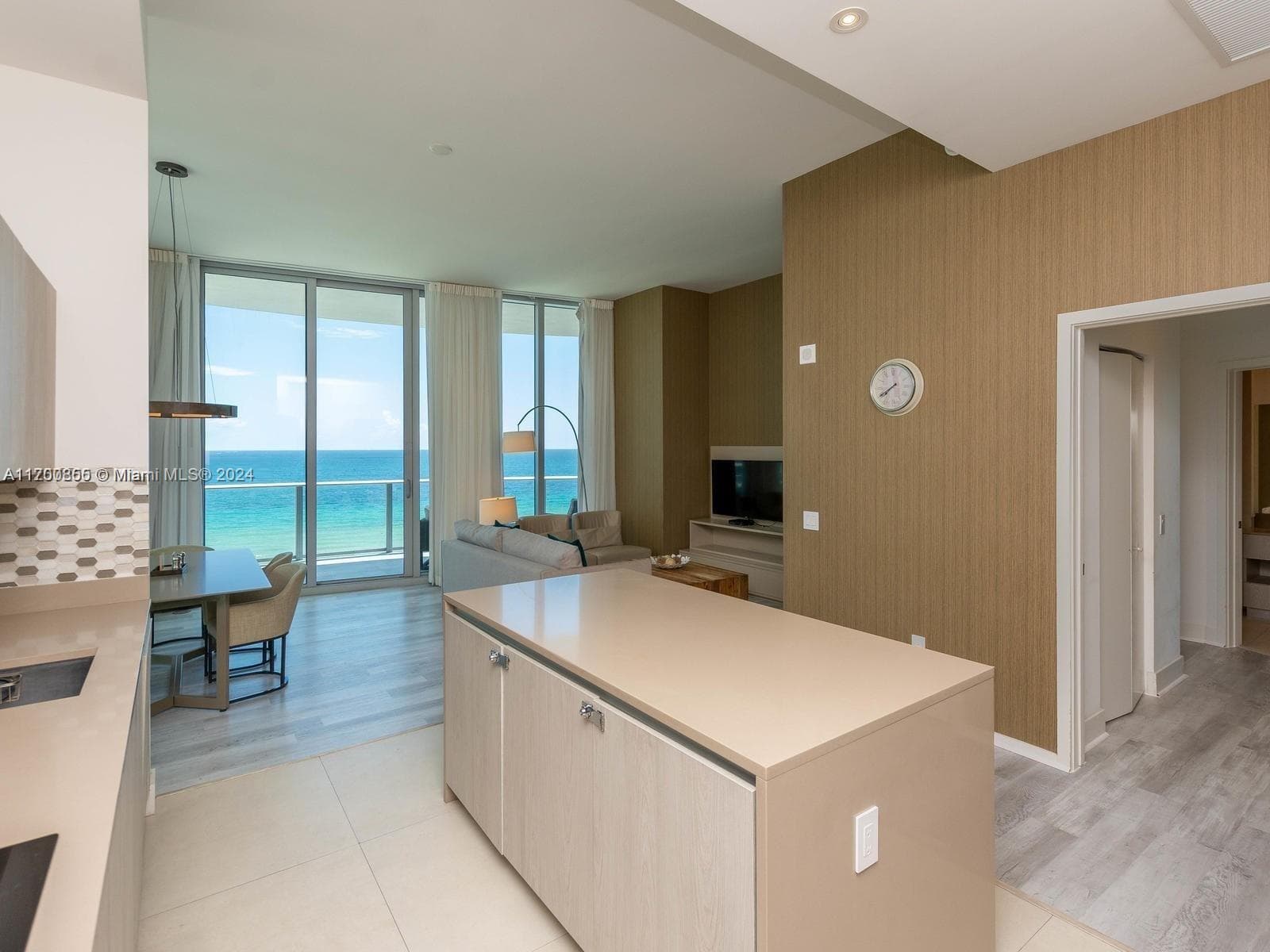 4111 S Ocean Dr 601 photo 10