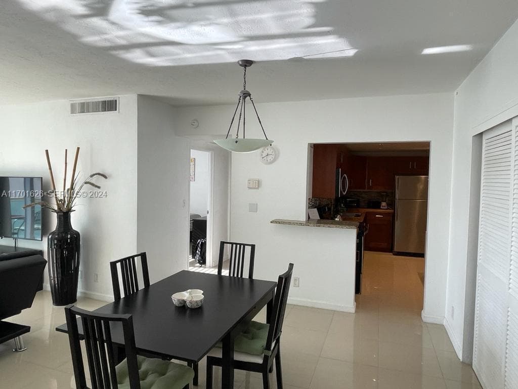3801 S Ocean Dr 8U photo 5