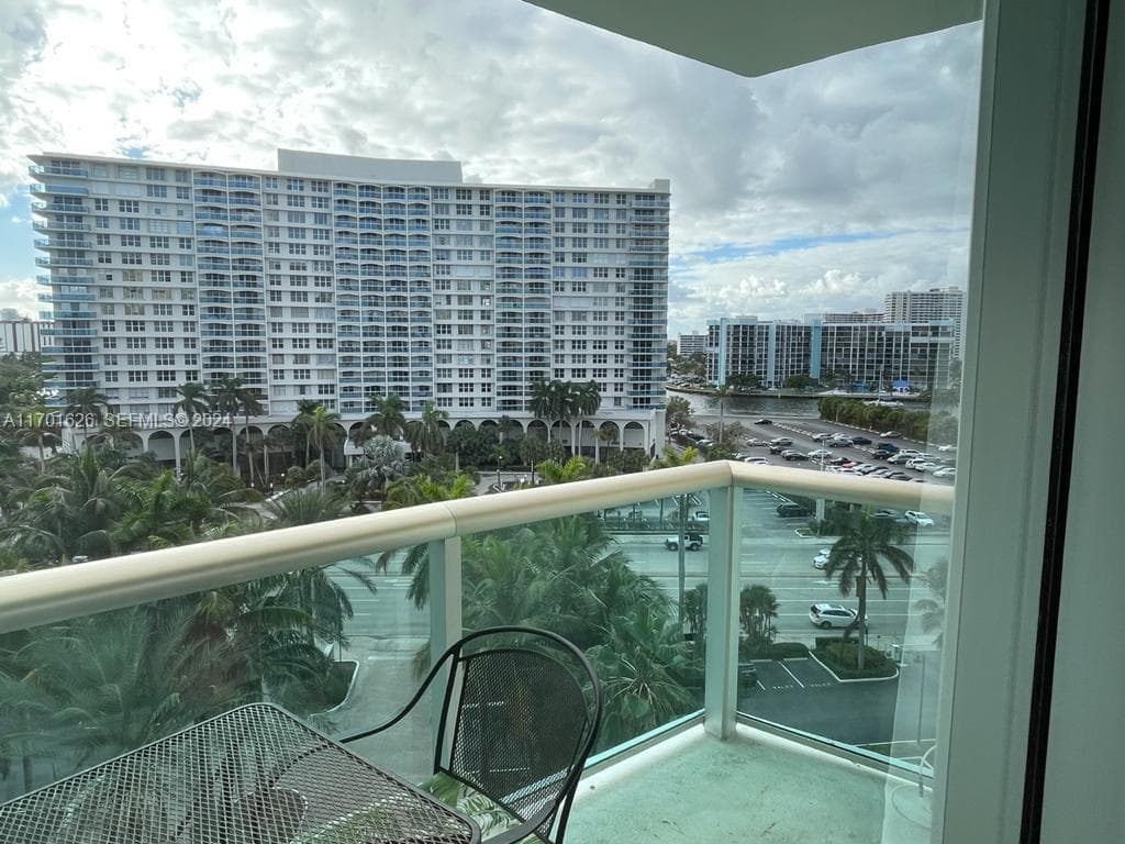 3801 S Ocean Dr 8U photo 14