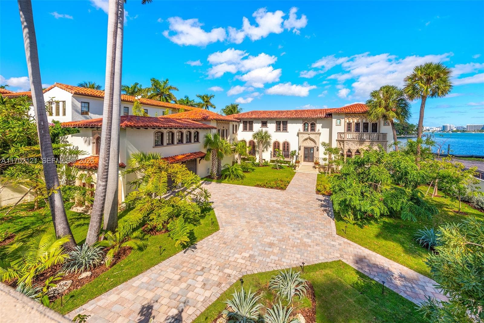 49 Palm Ave 4