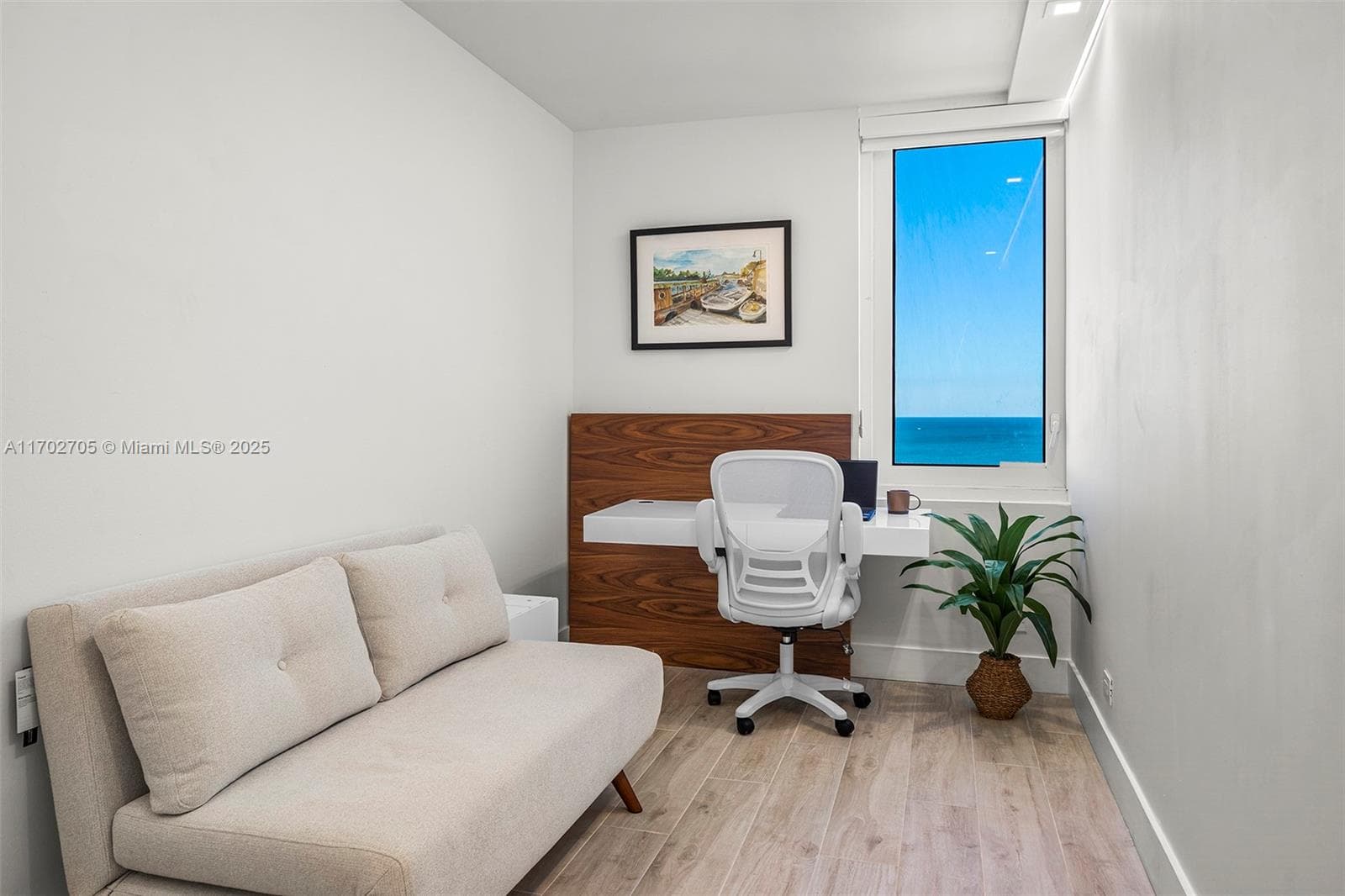 1209 photo 25