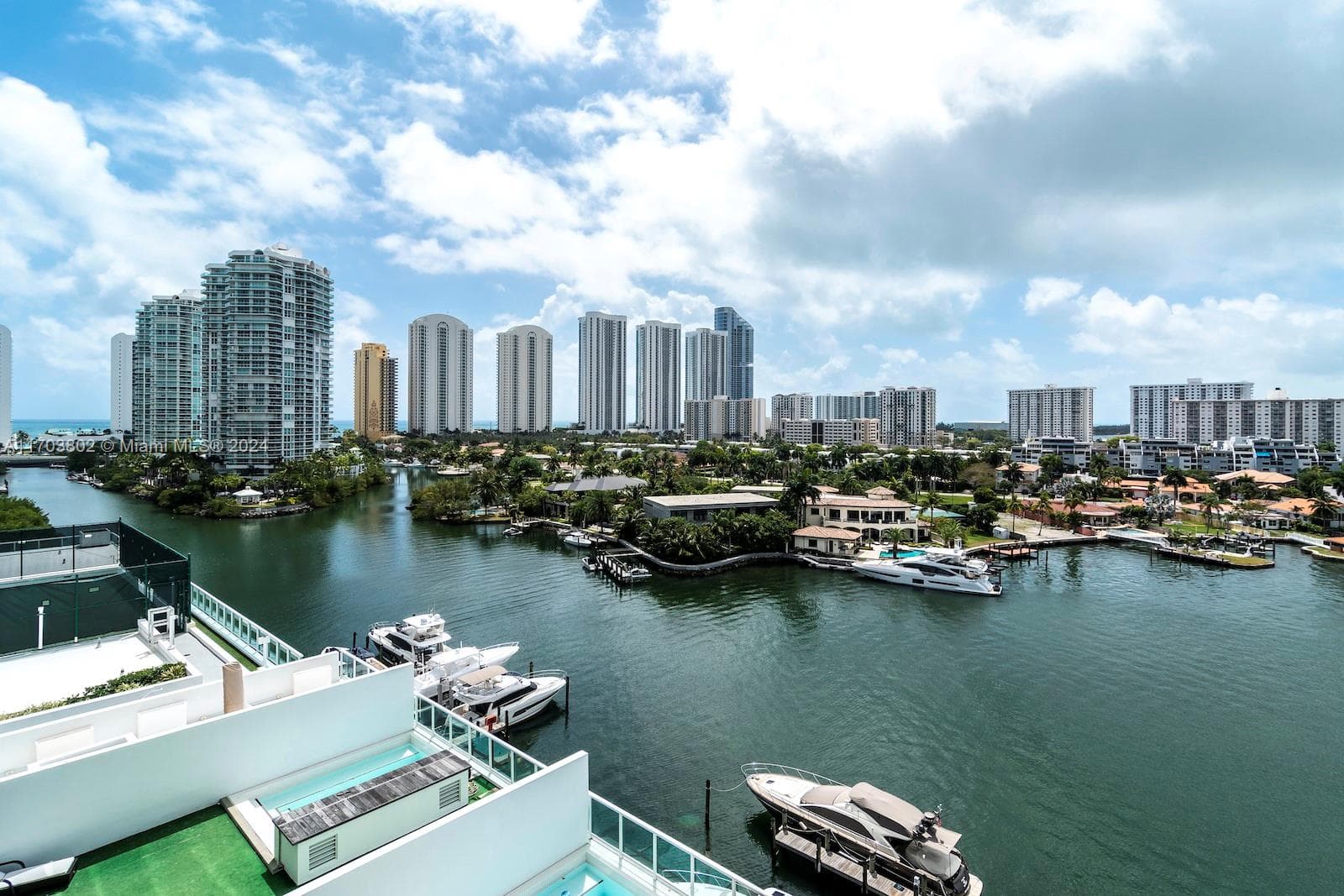 400 Sunny Isles Blvd 919 photo 7