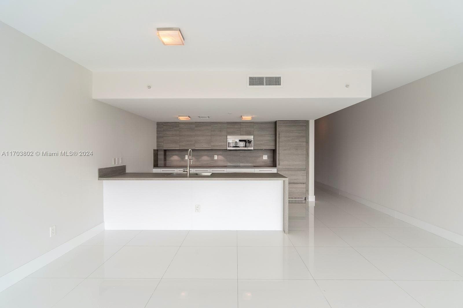400 Sunny Isles Blvd 919 photo 10
