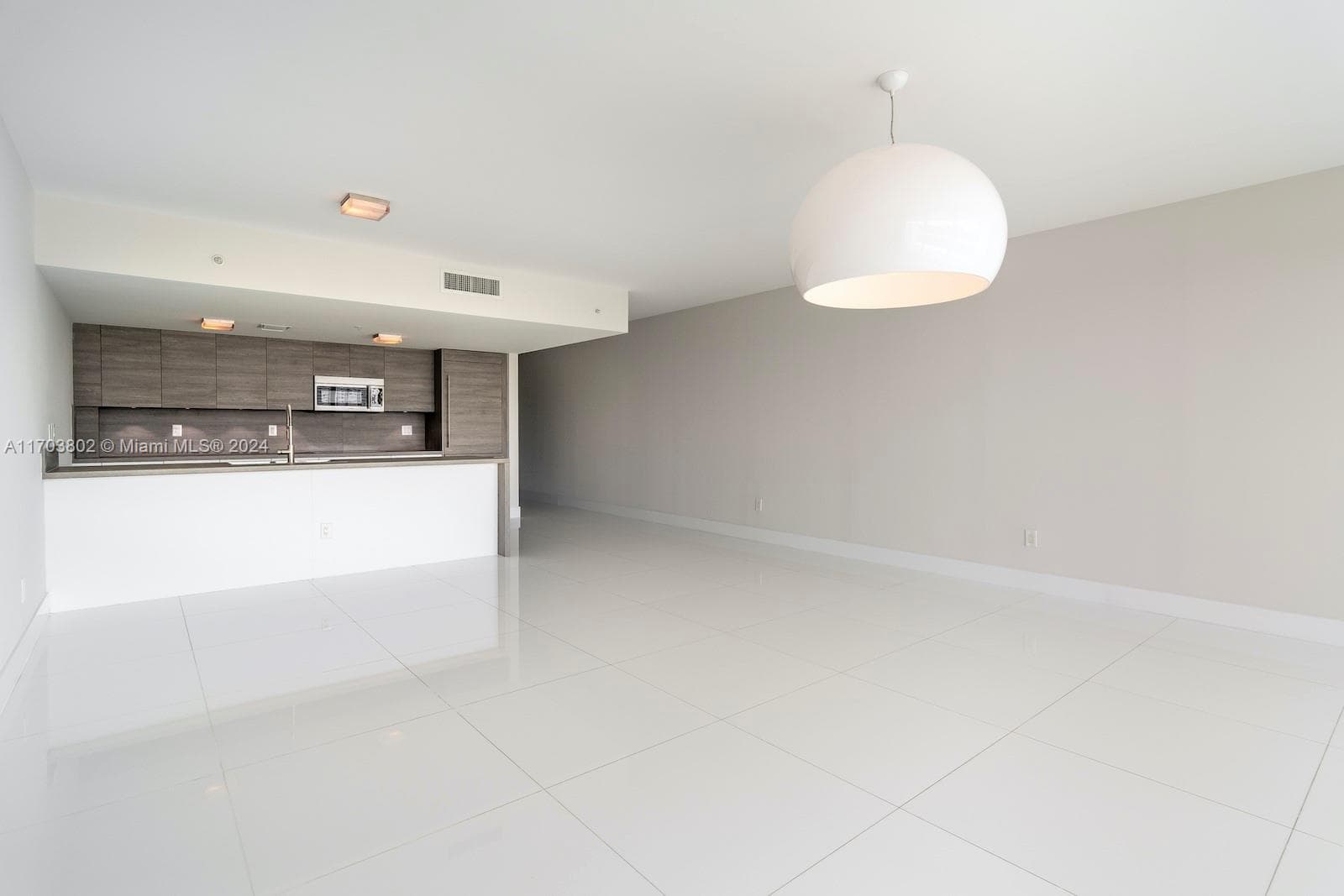 400 Sunny Isles Blvd 919 photo 8