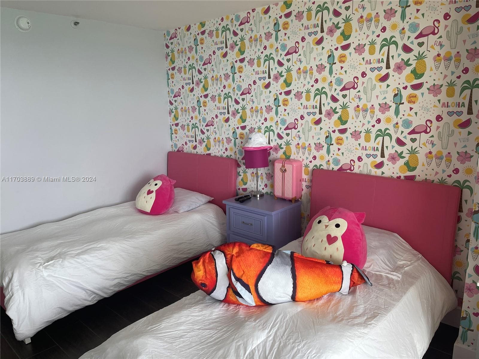 2555 Collins Ave 1409 photo 22