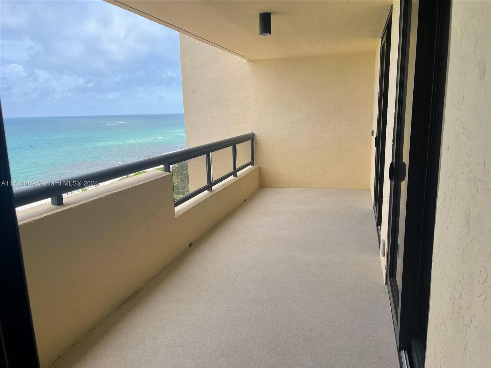 2555 Collins Ave 1409 photo 15