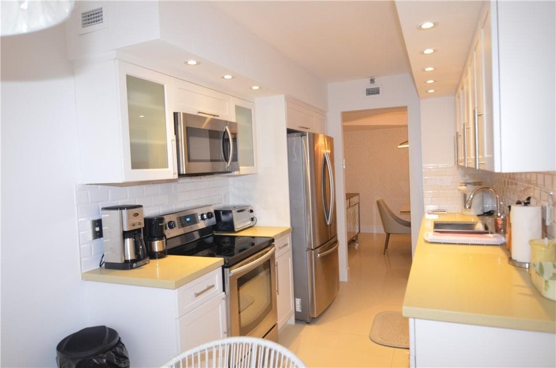 19355 Turnberry Way 7-L photo 7