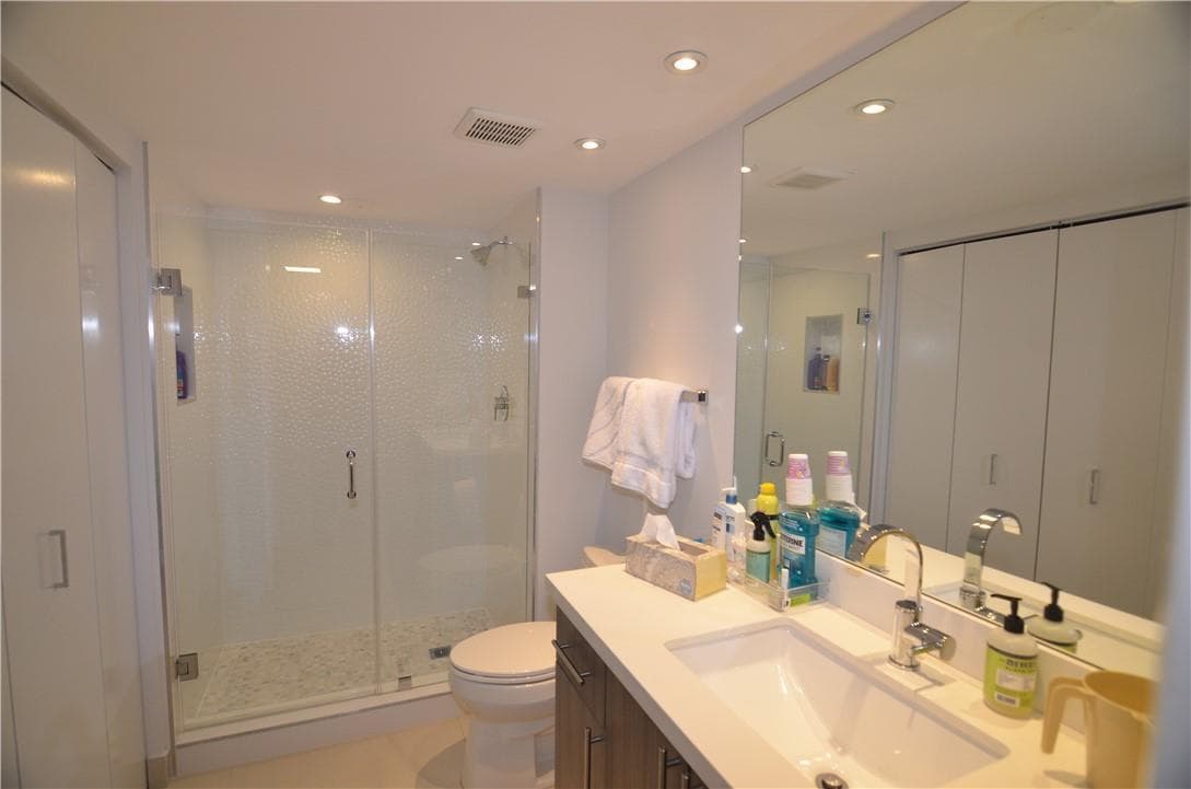 19355 Turnberry Way 7-L photo 15