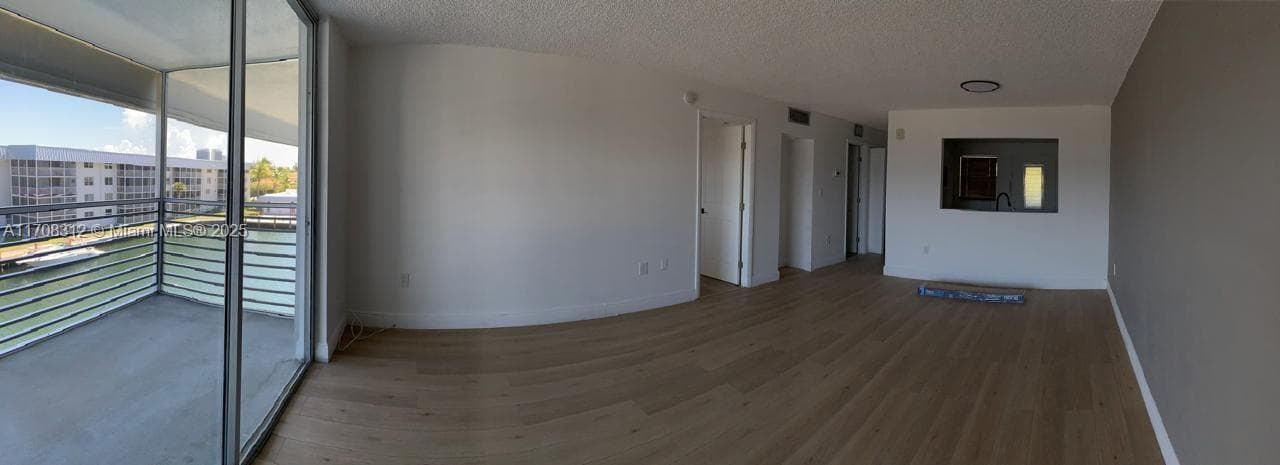 3600 NE 170th St 402 photo 13