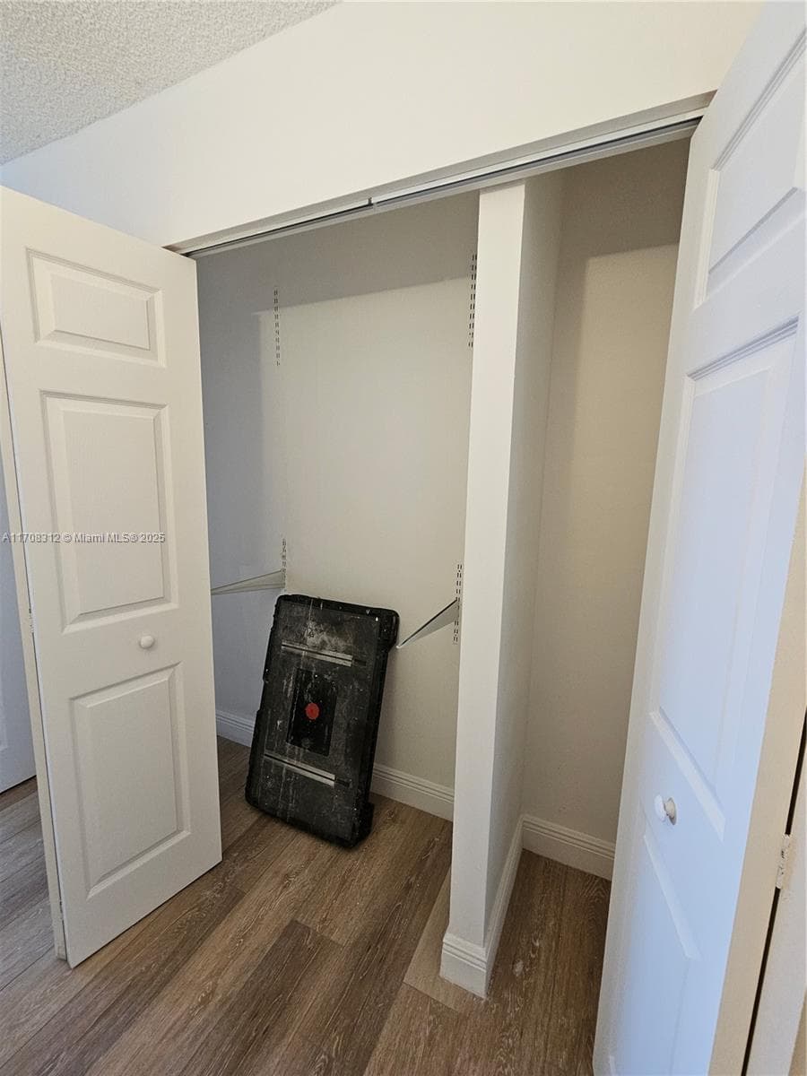 3600 NE 170th St 402 photo 19