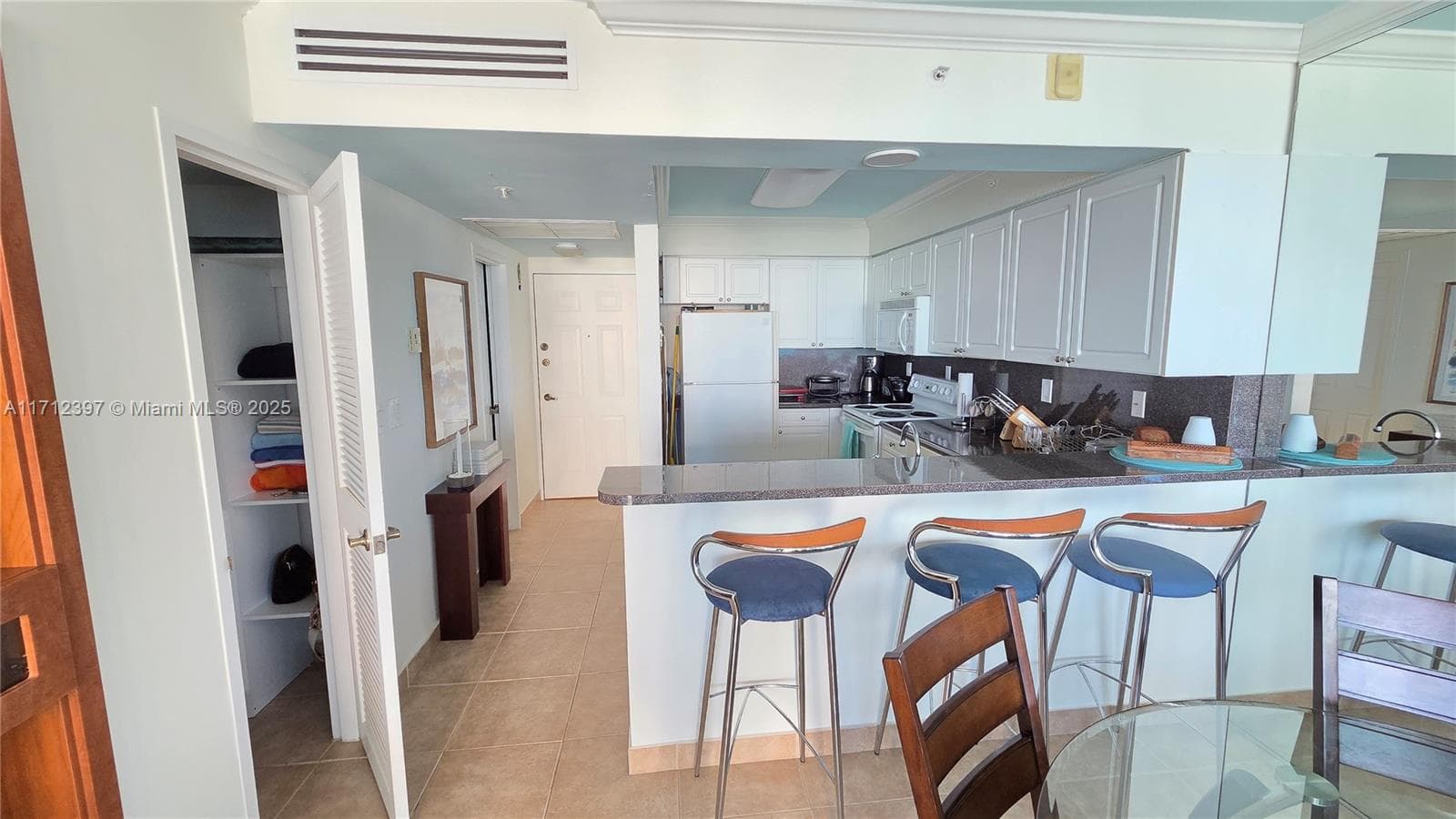 2501 S OCEAN DRIVE 809 photo 3