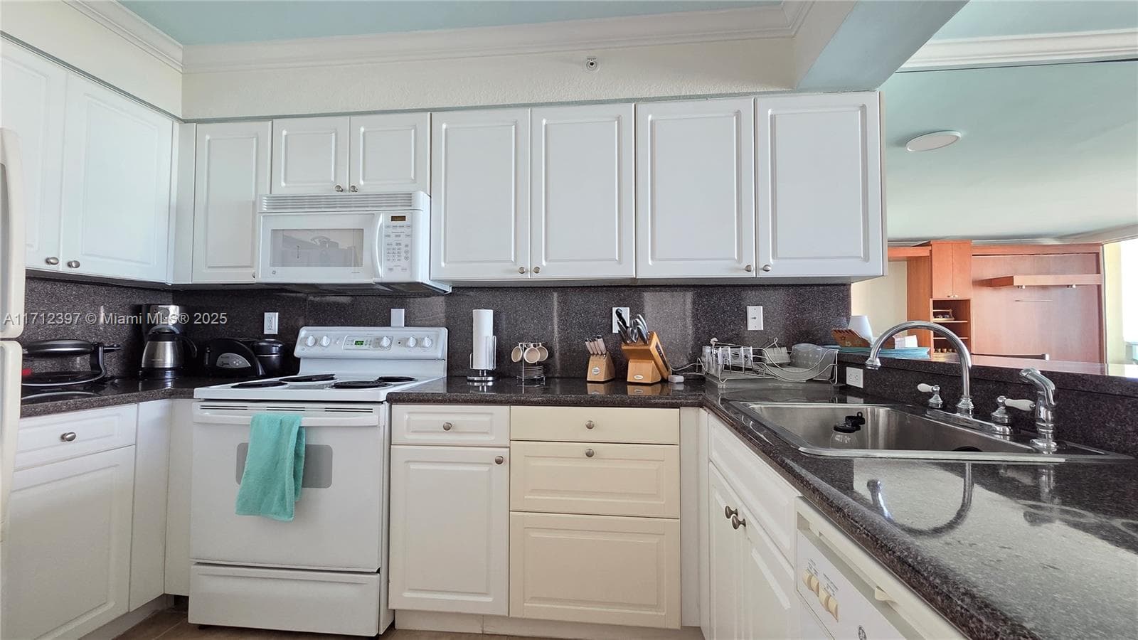2501 S OCEAN DRIVE 809 photo 4