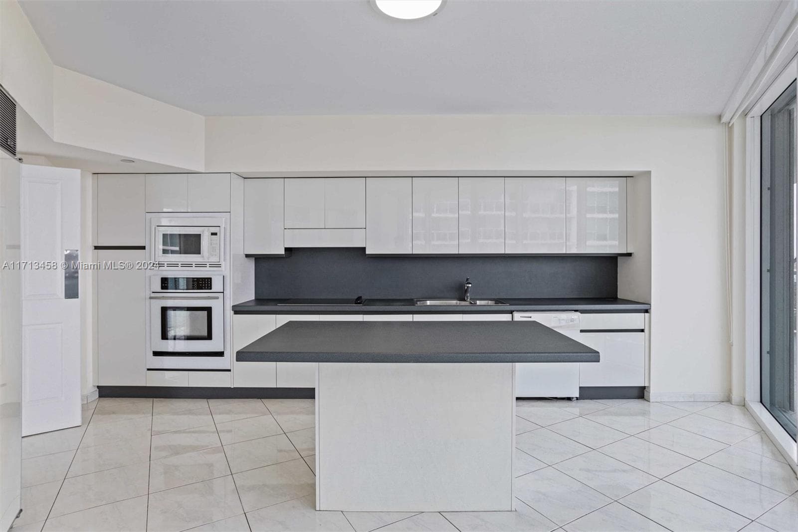 2127 Brickell Ave 2804 photo 14