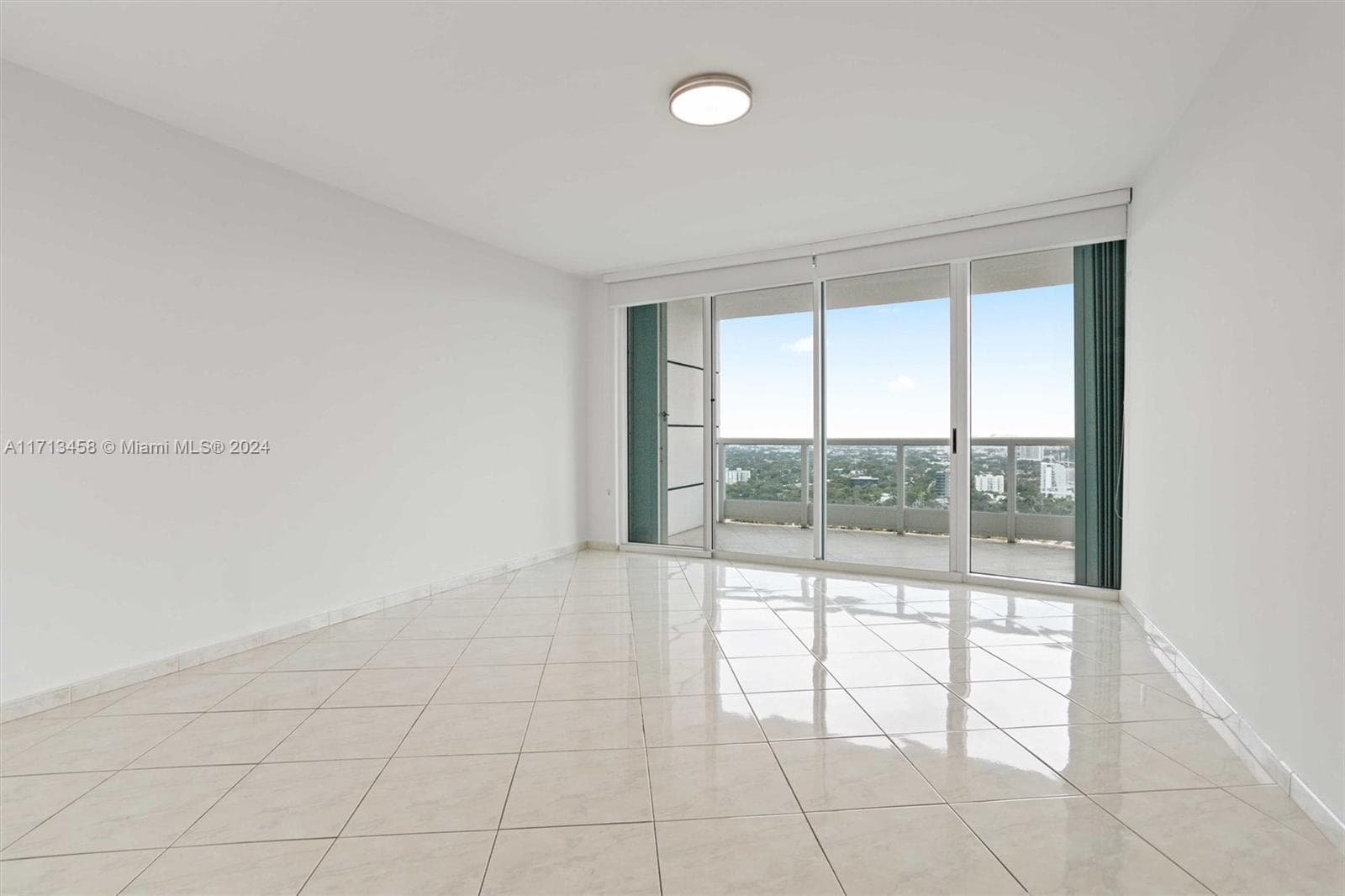 2127 Brickell Ave 2804 photo 18