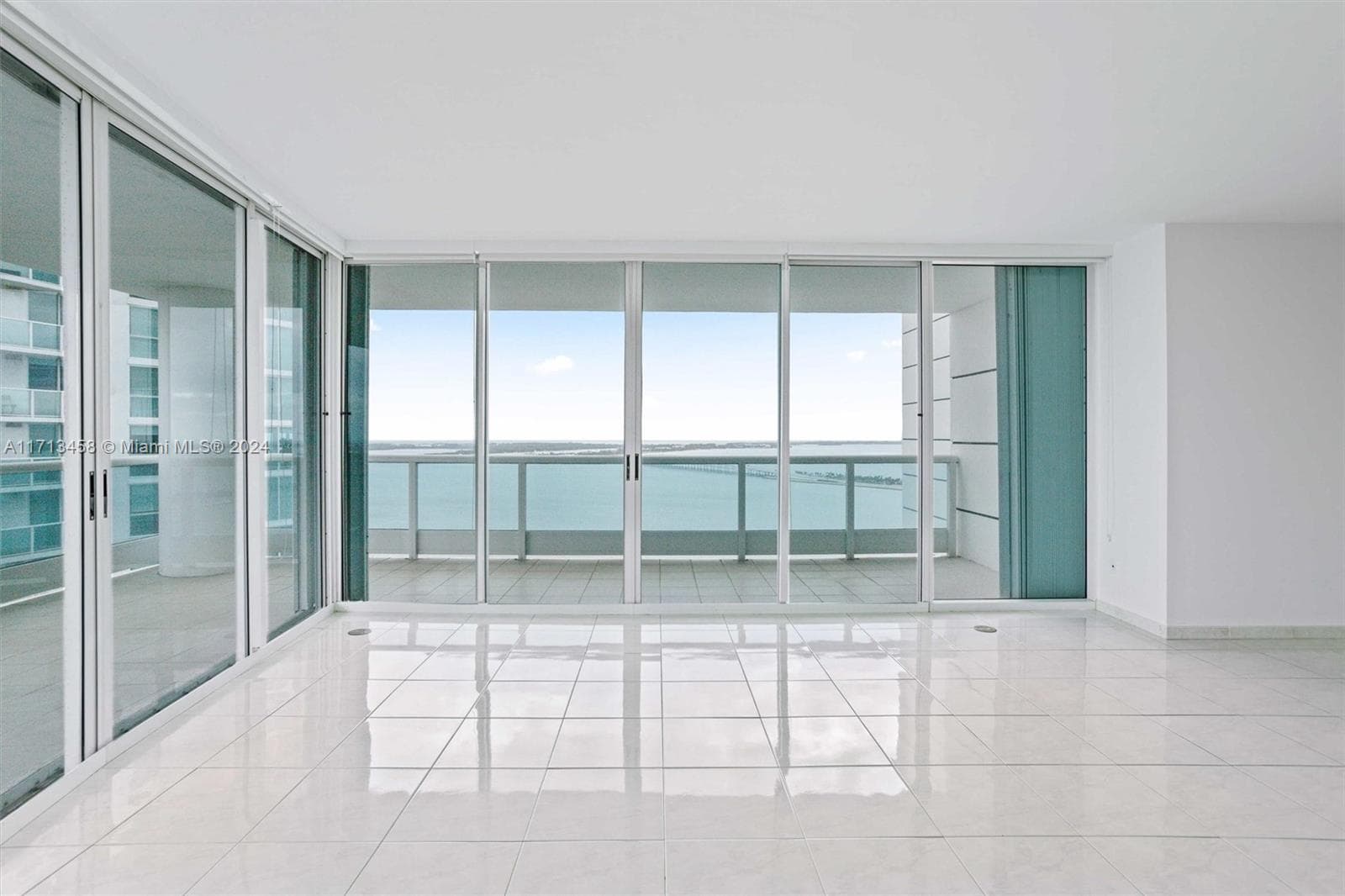 2127 Brickell Ave 2804 photo 4