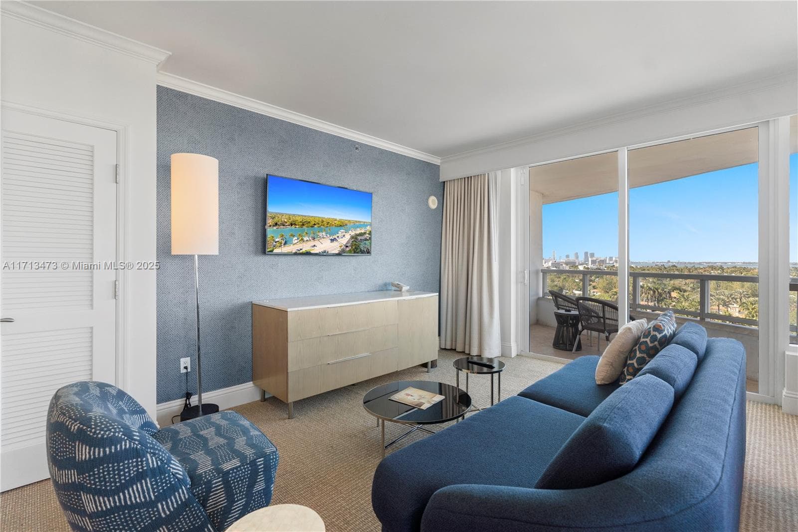 4401 Collins Ave 1015/1017 photo 13