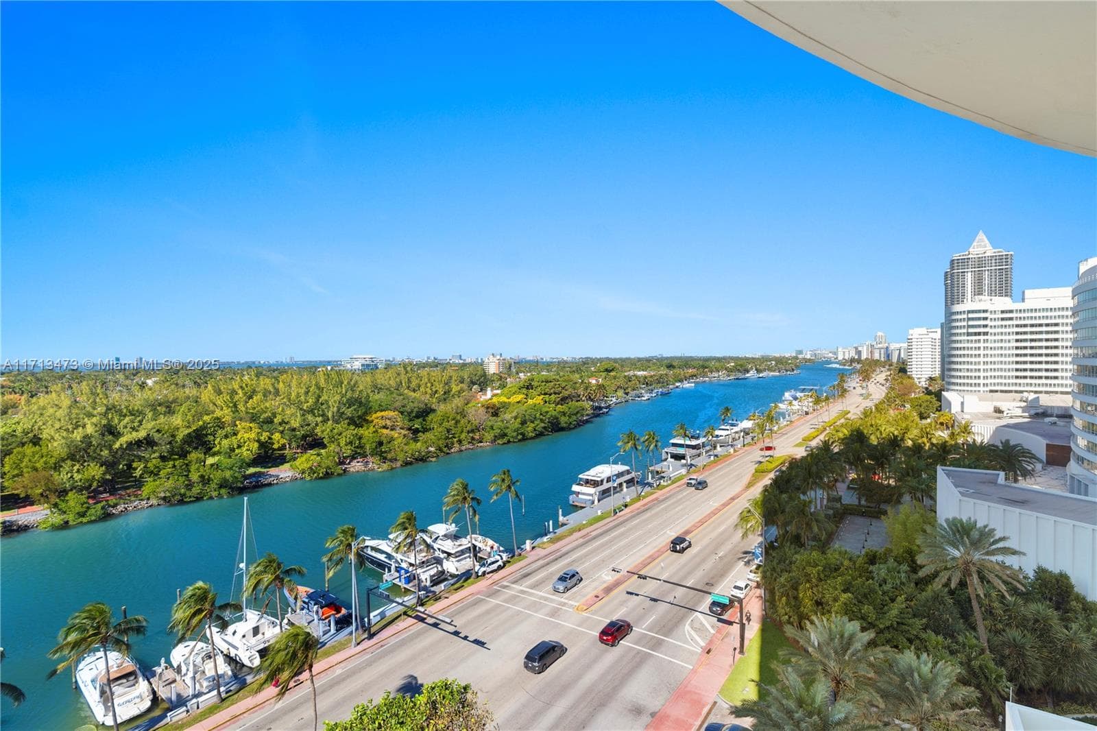 4401 Collins Ave 1015/1017 photo 7
