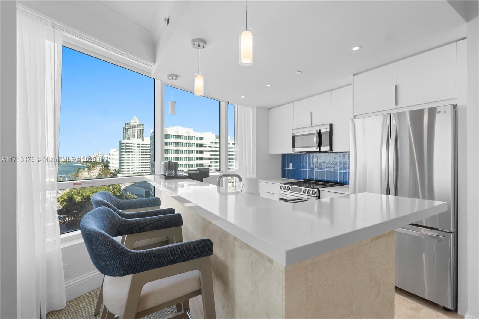 4401 Collins Ave 1015/1017 photo 18