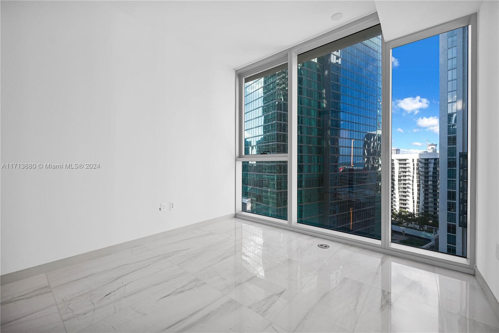 300 Biscayne Blvd Way 2608 photo 6