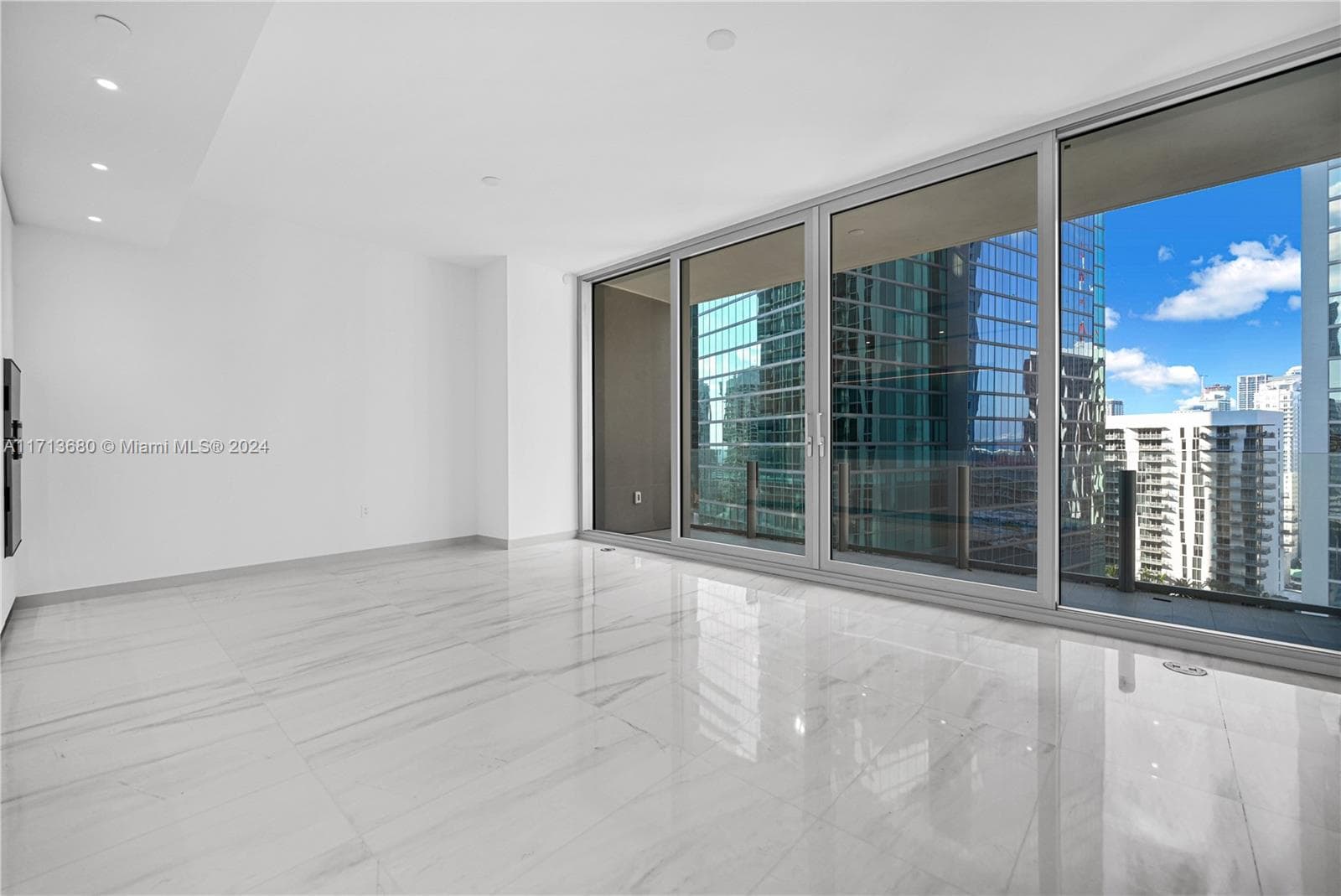 300 Biscayne Blvd Way 2608 photo 7