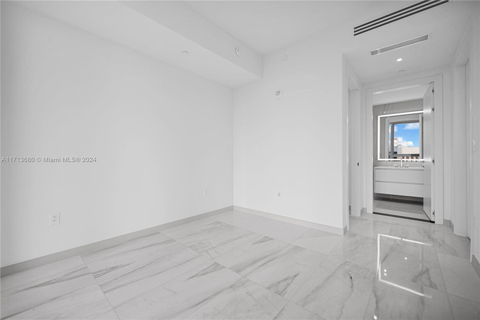 300 Biscayne Blvd Way 2608 photo 10