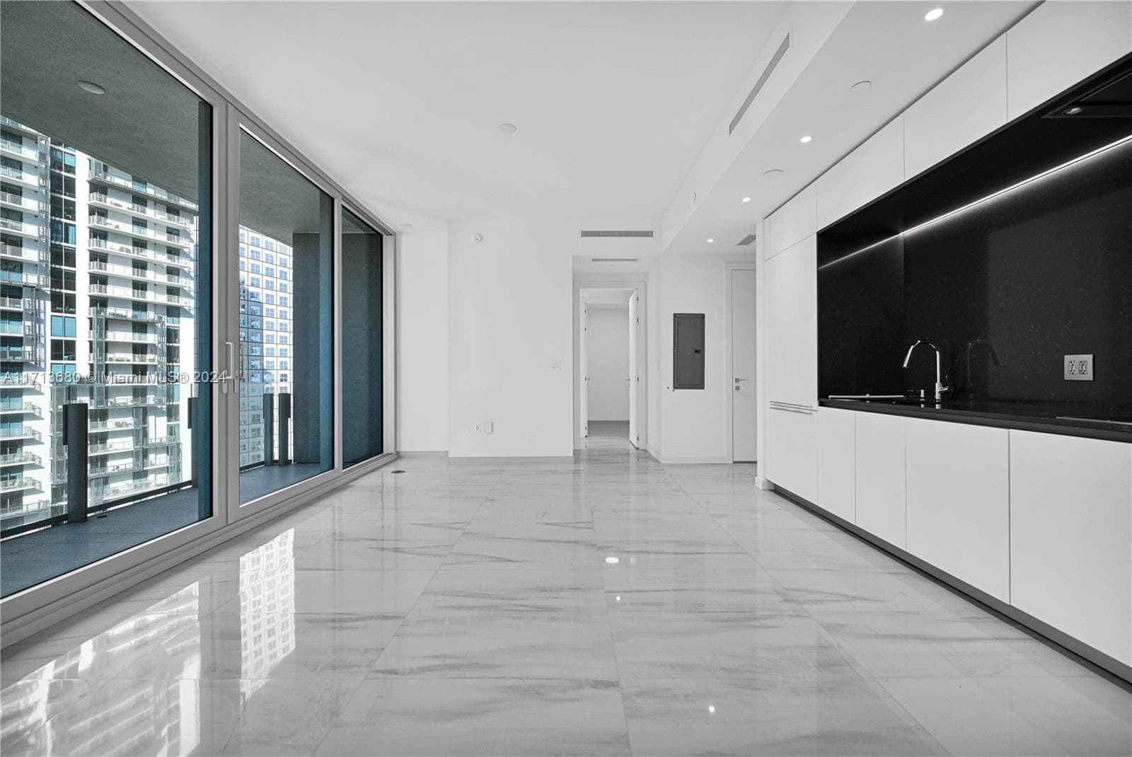 300 Biscayne Blvd Way 2608 photo 4