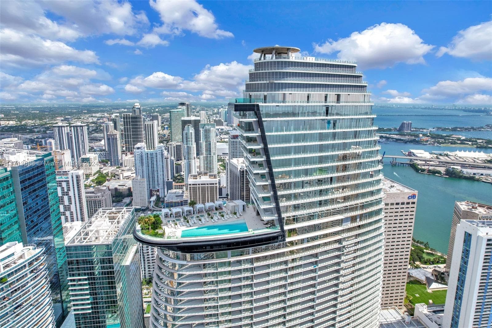 300 Biscayne Blvd Way #4303 2